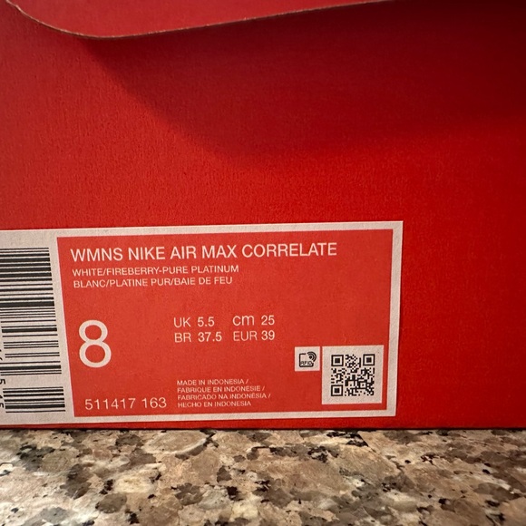 Brand New Women’s Size 8 Nike Air Max Correlates - Picture 9 of 9